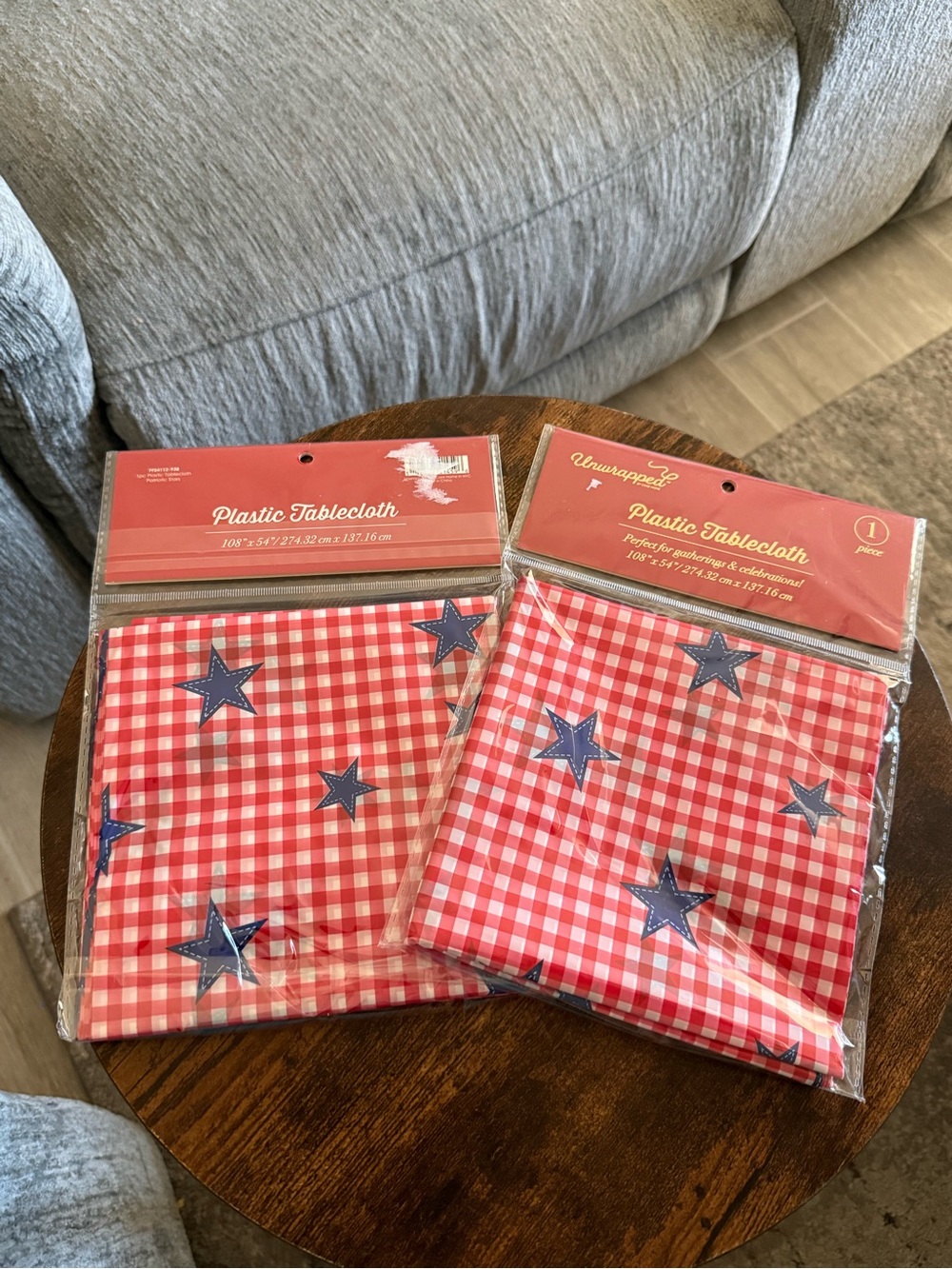 Red Gingham Tablecloth with Blue Stars - Pack of 2